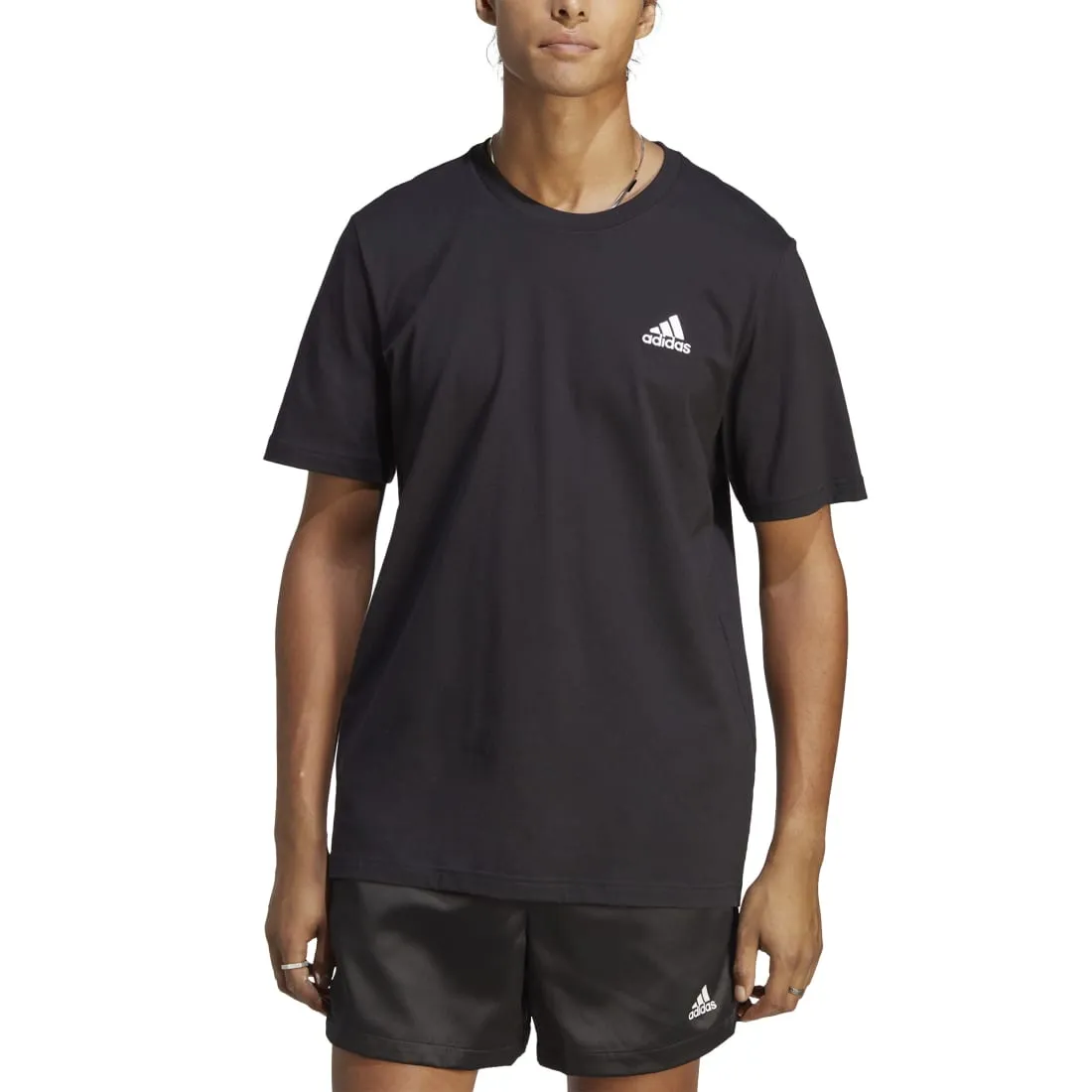 ADIDAS ESSENTIALS SINGLE JERSEY EMBROIDERED SMALL LOGO MEN'S TEE BLACK