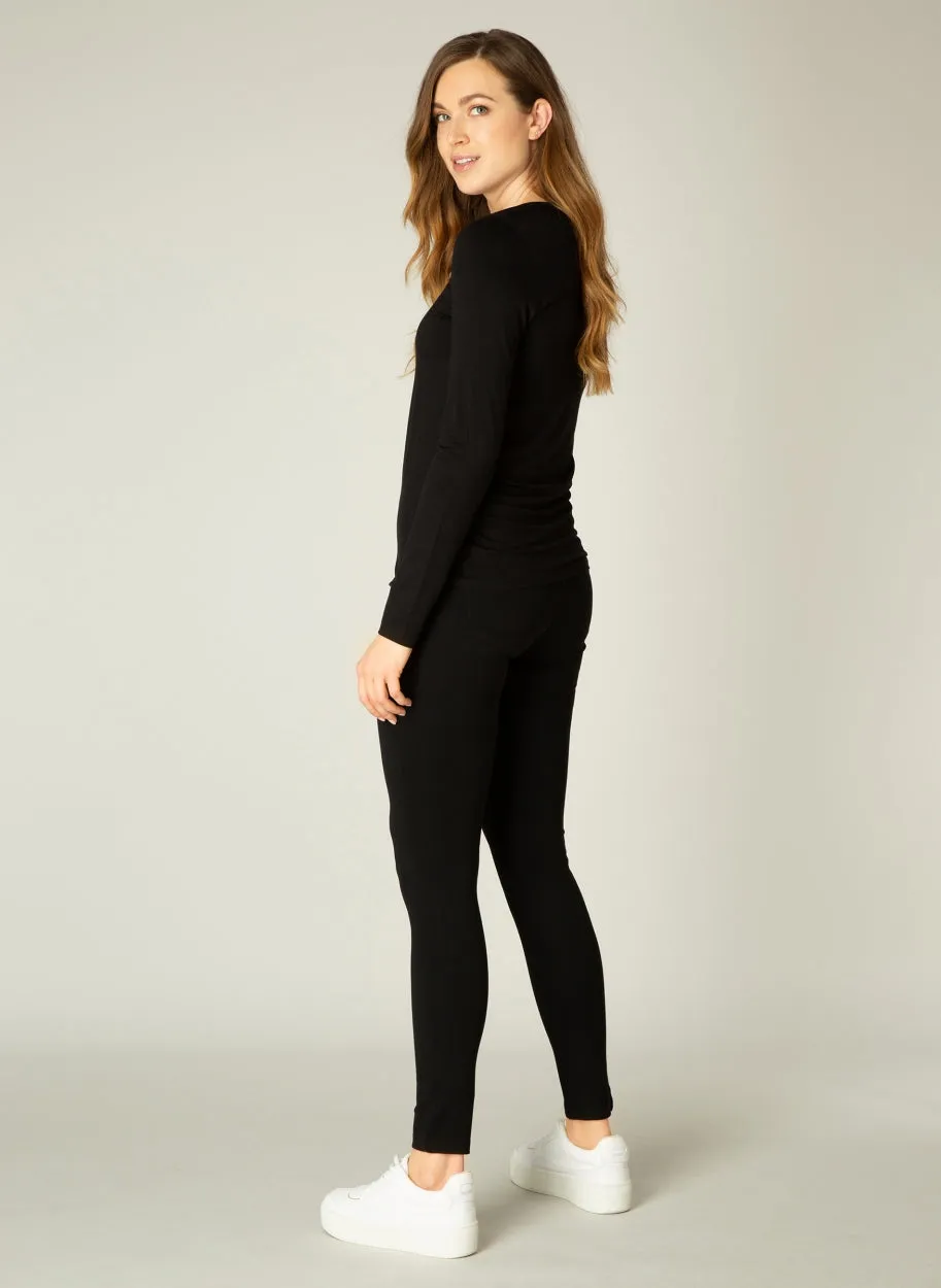 BASIC LONG SLEEVE BLACK T SHIRT