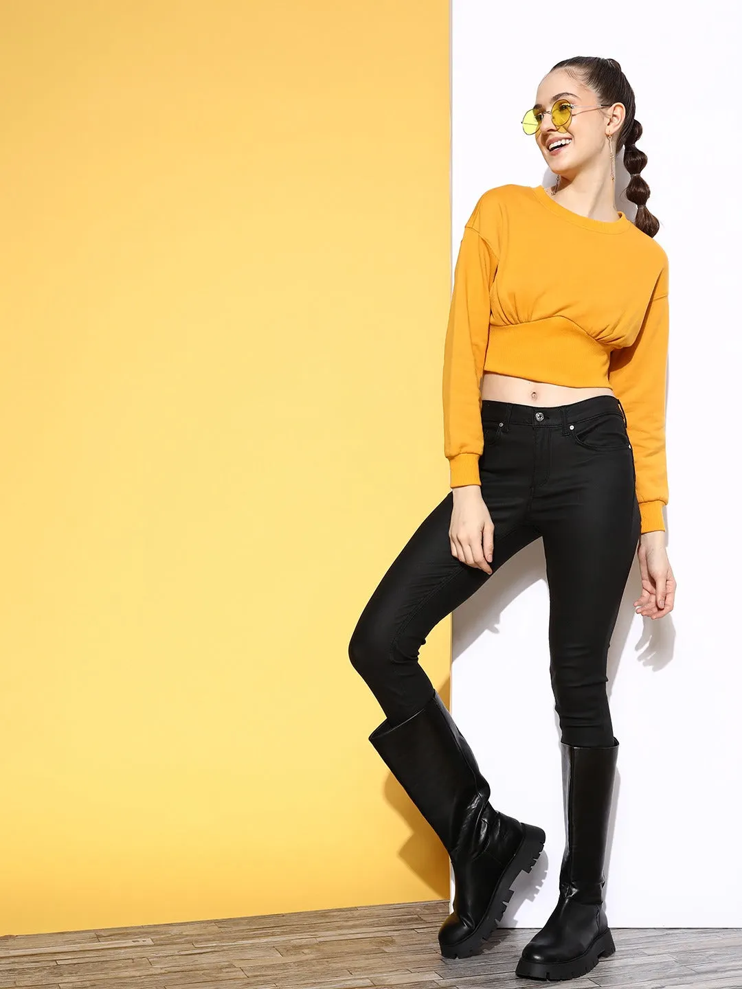 Berrylush Women Solid Yellow Round Neck Straight Hem Crop Pullover Sweatshirt