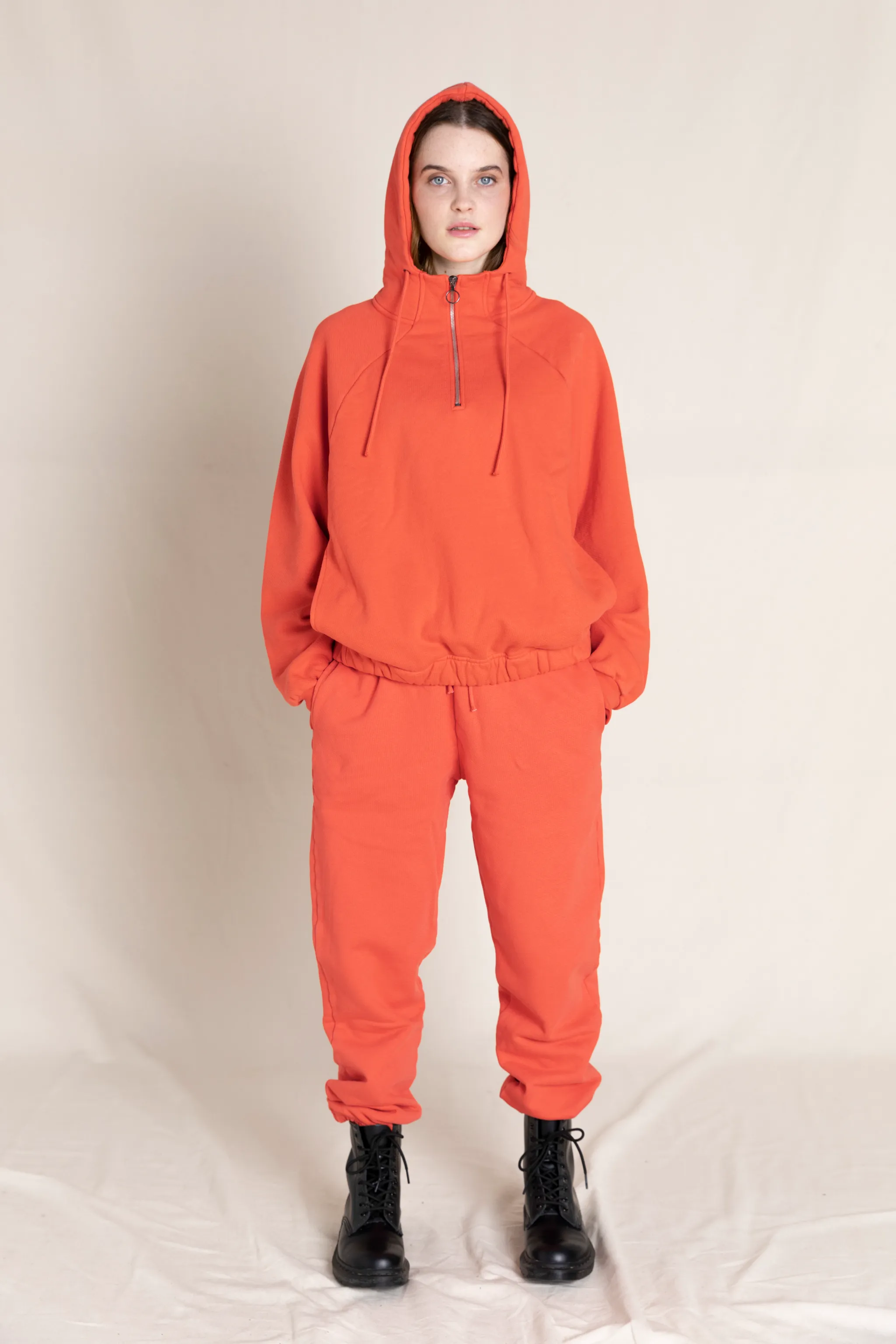 CLOWY Super Red - loose Fit Sweatpants