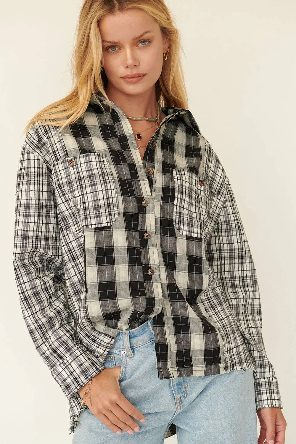 Colorblock Plaid Oversize Buttoned Pocket Shirt