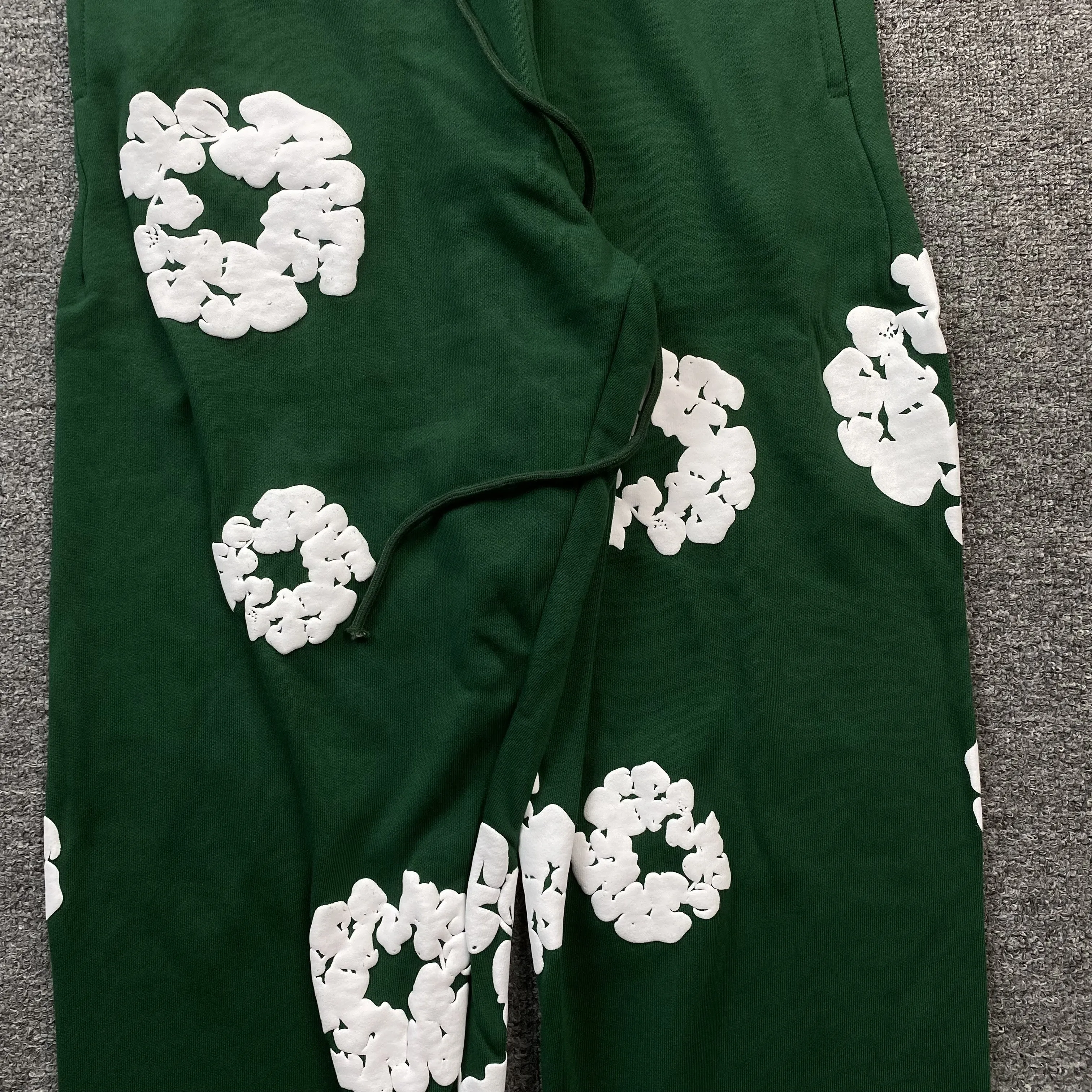 DENIM TEARS COTTON WREATH SWEATPANTS GREEN