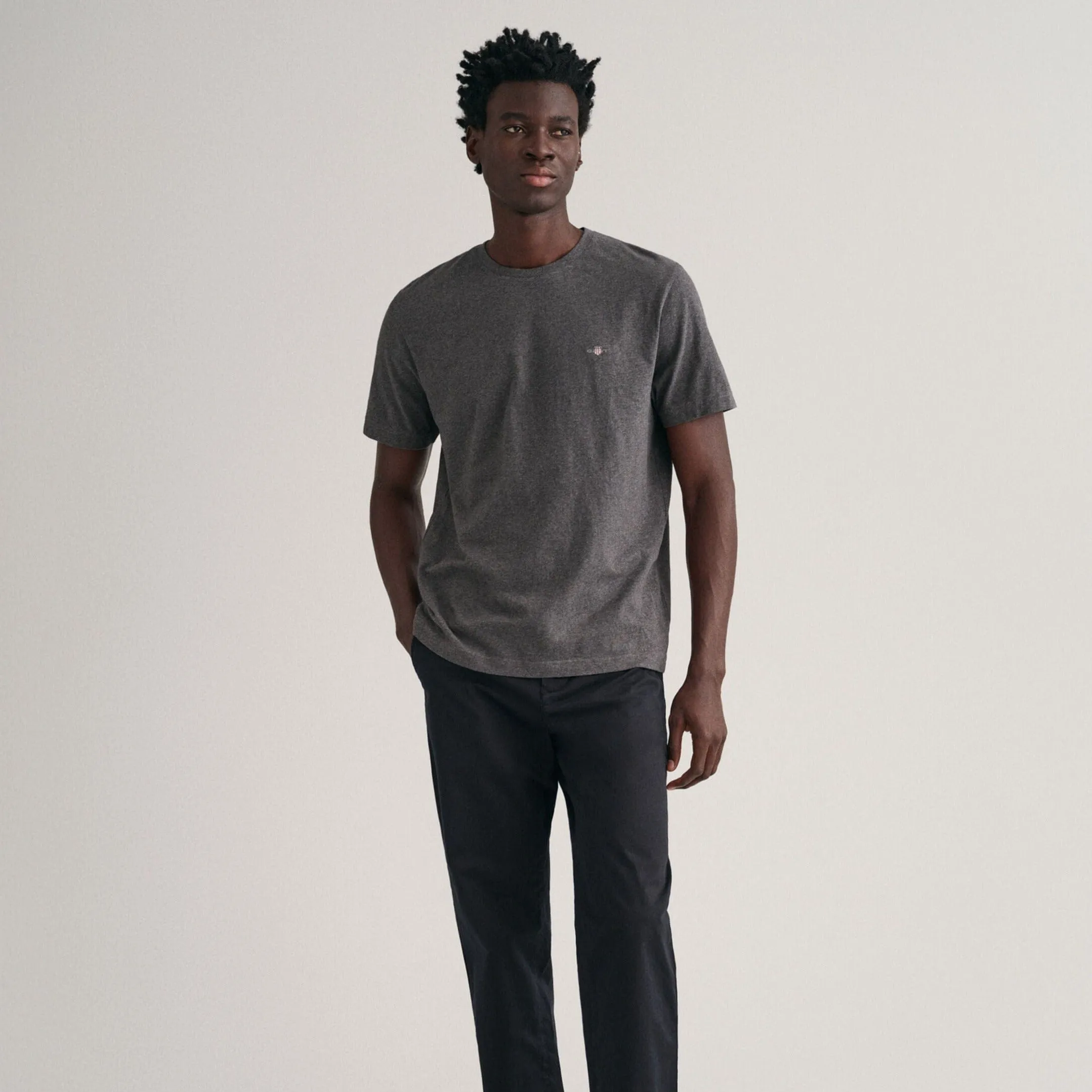 GANT Regular Fit Shield T-Shirt in Antracit Melange