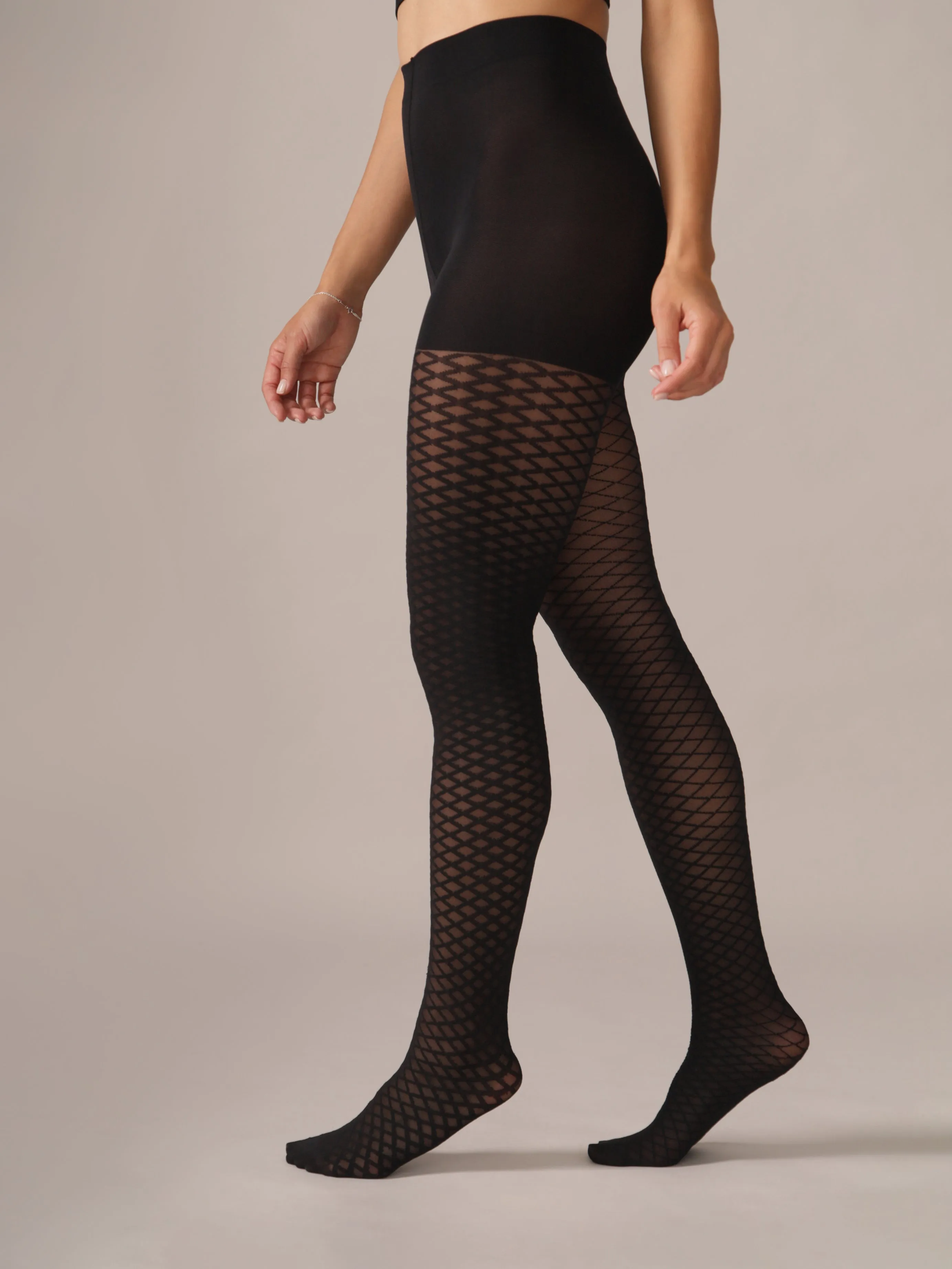 Mini Argyle Tights in Black